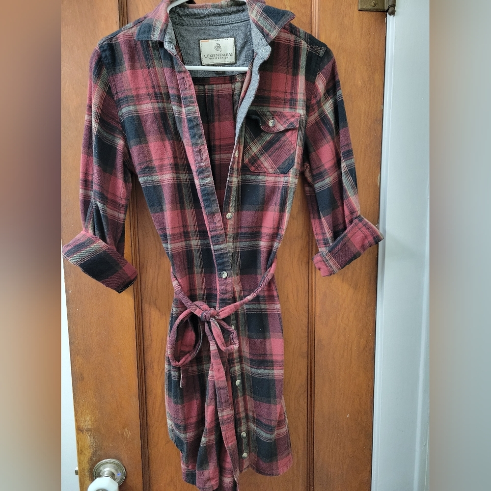 Womens Plaid Button down shirt